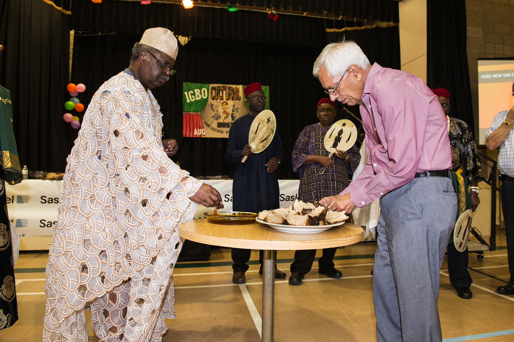 the place of ndi igbo in Unlike the gregorian calendar which has 7 days in a week, the igbo calendar has 4 days in a week, 7 weeks in a month, 28 days in a month, 13 months in a year, 91 weeks in a year, and 364 days in a year. the place of ndi igbo in Unlike the gregorian calendar which has 7 days in a week, the igbo calendar has 4 days in a week, 7 weeks in a month, 28 days in a month, 13 months in a year, 91 weeks in a year, and 364 days in a year.